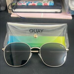 Quay Jezabell sunglasses